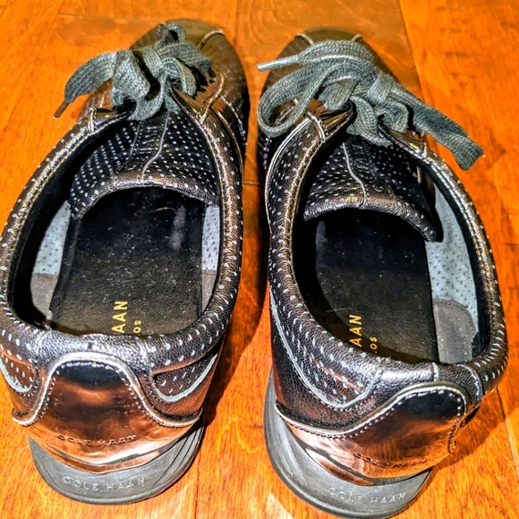 EUC COLE HAAN D44038 US 9B  Grand.OS Womens Black Leather Tennis Loafer Sneaker - Picture 8 of 10